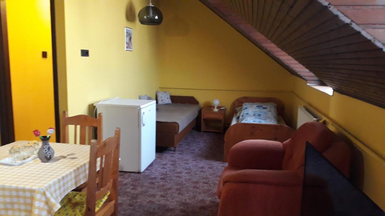 Centrum Apartman Hotel Hajduszoboszlo Ngoại thất bức ảnh