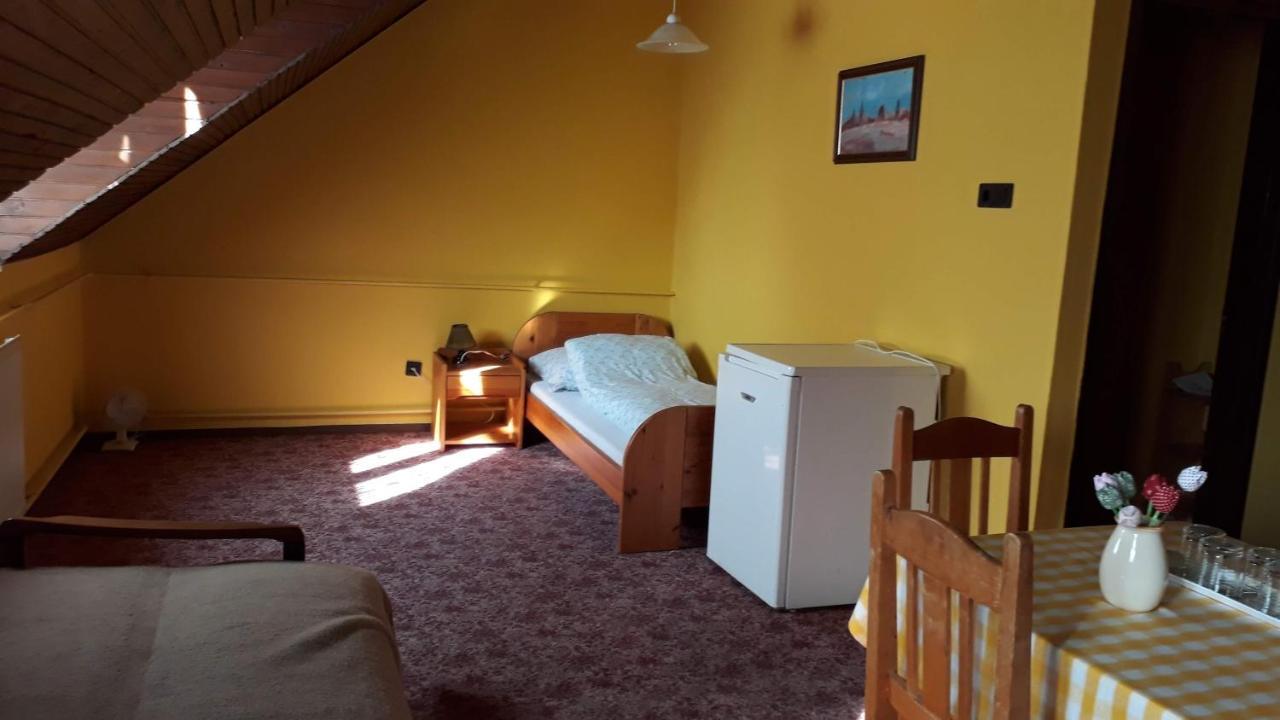 Centrum Apartman Hotel Hajduszoboszlo Ngoại thất bức ảnh