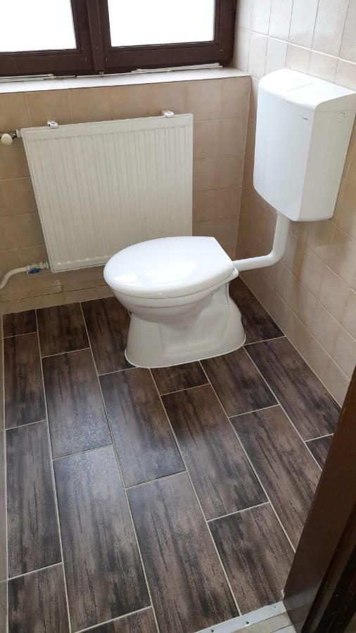 Centrum Apartman Hotel Hajduszoboszlo Ngoại thất bức ảnh