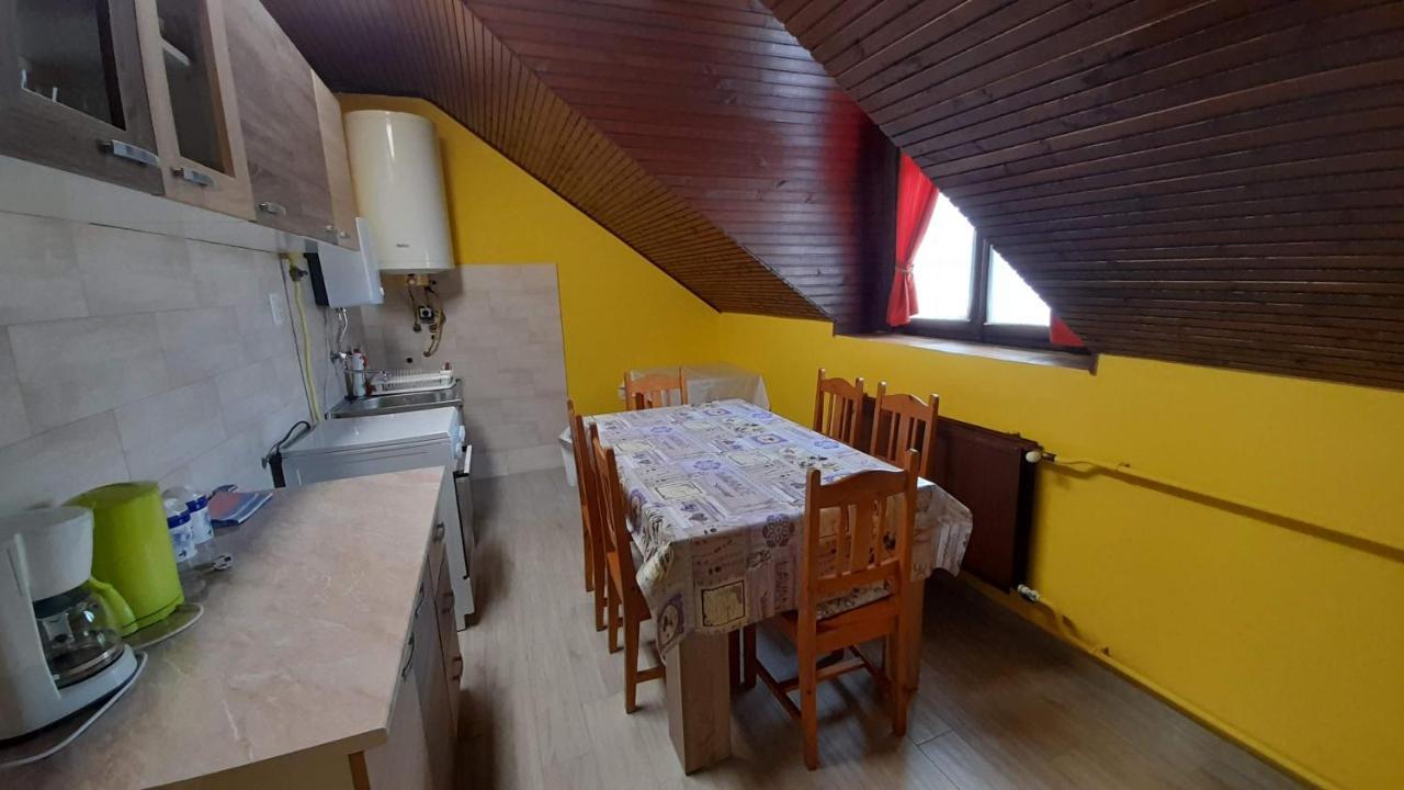 Centrum Apartman Hotel Hajduszoboszlo Ngoại thất bức ảnh